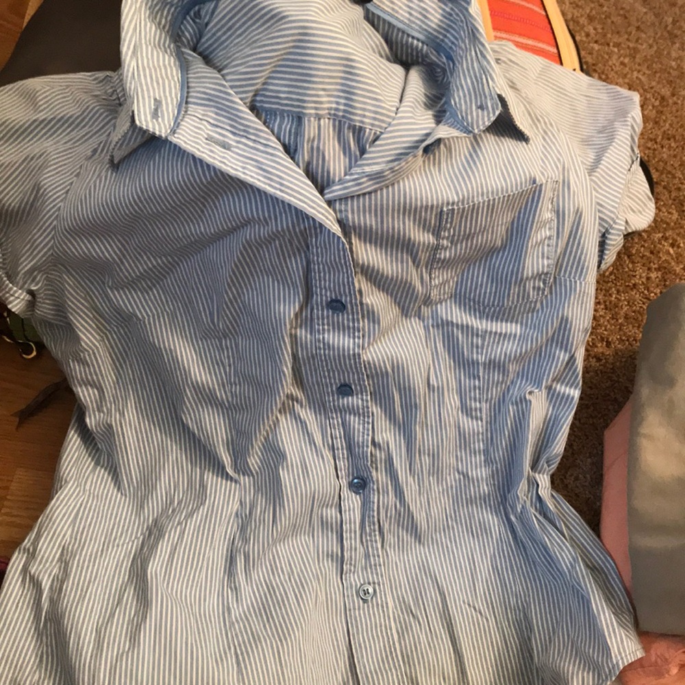Button up short sleeve shirt